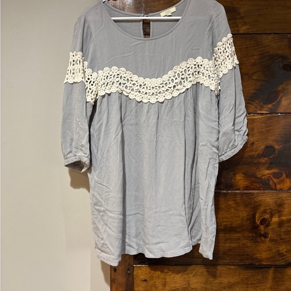 Gray Women's Top with Cream Lace Detail